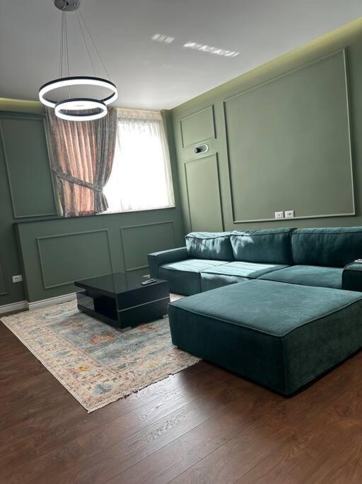 Green Apartment Tirana Esterno foto