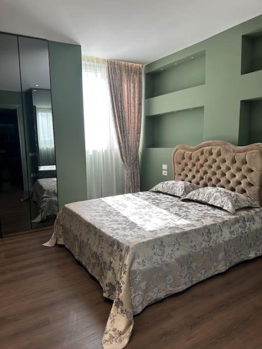 Green Apartment Tirana Esterno foto